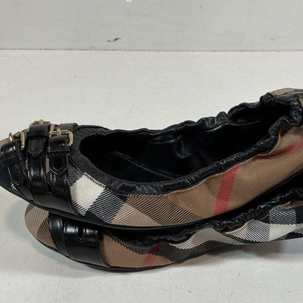 Women's Burberry Nova Check Plaid Ballet Flats w/Triple Buckle Detail Size 38.5 - Picture 3 of 5